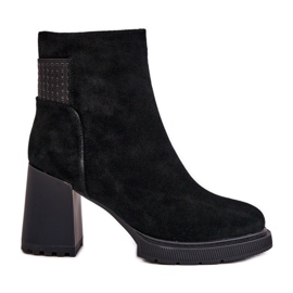 S.Barski Gležnjače s visokom petom izolirane antilopom D&amp;A CR42-106 crne crna