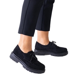 Crne ležerne cipele na vezanje od eko brušene kože Eduardana crna