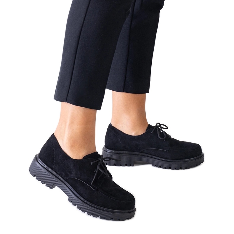 Crne ležerne cipele na vezanje od eko brušene kože Eduardana crno