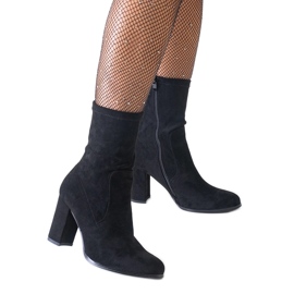 Crne gležnjače na visoku petu izrađene od eko antilopa marke Haner crna