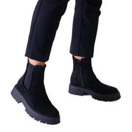 Crne visoke čizme na debeloj Sabra platformi od eko antilop kože crna