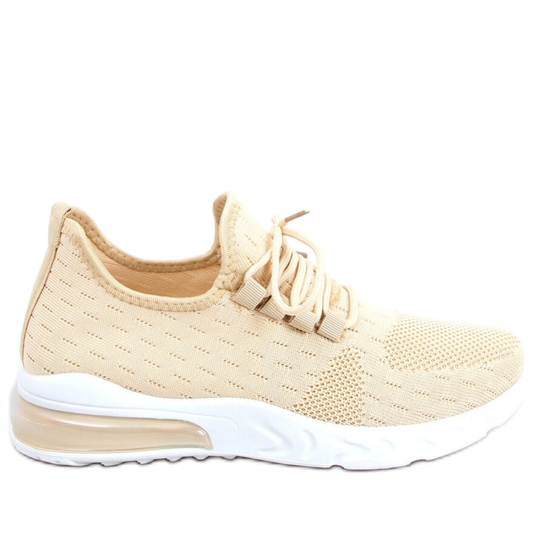 Bež sportske cipele s čarapama