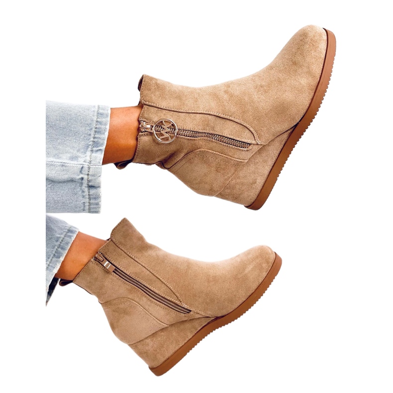 Kaki gležnjače na wedge sa zlatnim patentnim zatvaračem bež