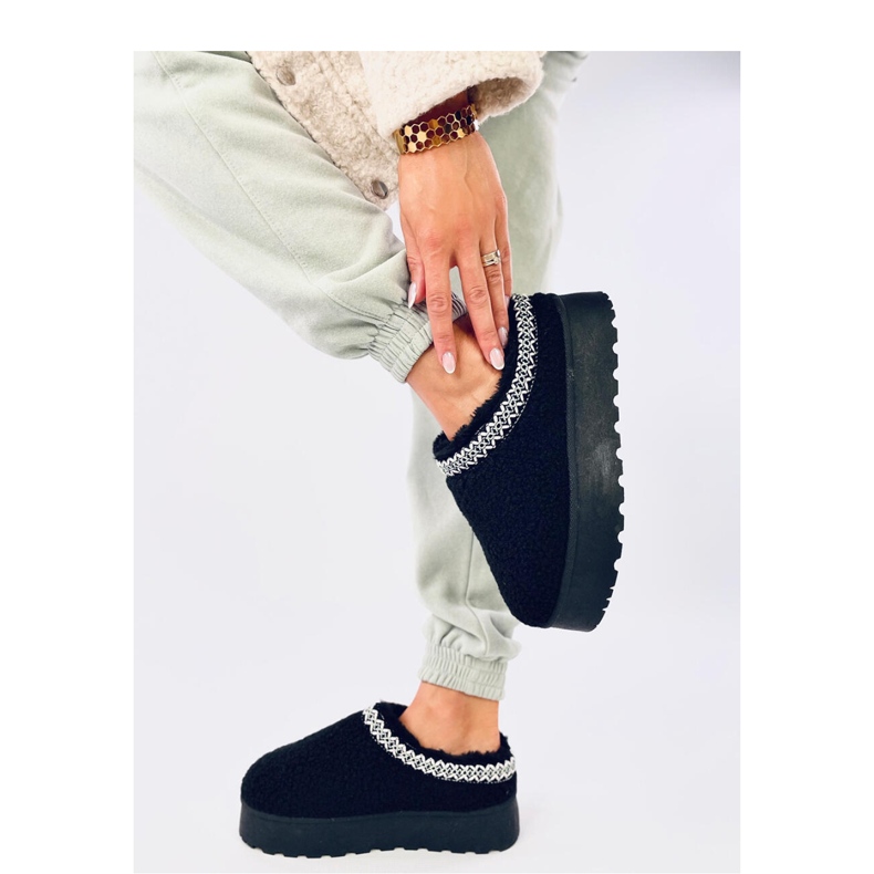 Lamb Crne kratke čizme za snijeg s ovčjom kožom - Inello crno