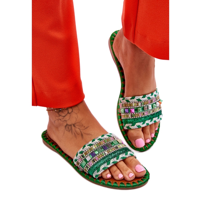 Zelene ukrašene japanke zelena