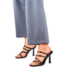 Elegantne ženske japanke 4772B crne crna