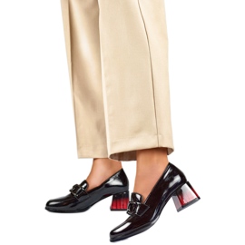 Ženske lakirane salonke s ukrasom GD-FL477-B, crne crna