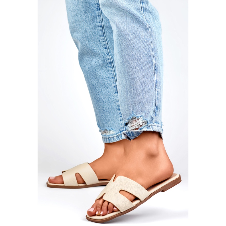 Japanke sandale Model MTBL06BE Bež - PRIMO