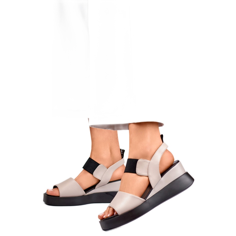 Ženske sandale na klin GD-LH2002T, bež