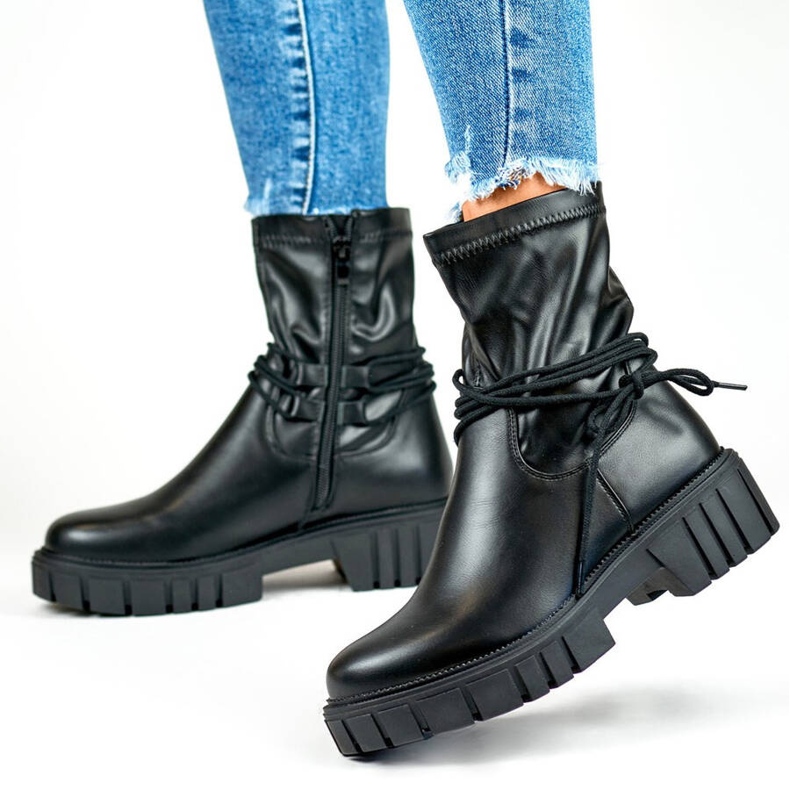 Ženske gležnjače s gornjištem na elastiku, na vezanje, crne DE1127P-B bež