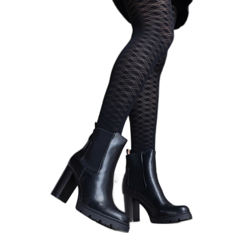 Crne gležnjače slip-on od Motena eko kože crno