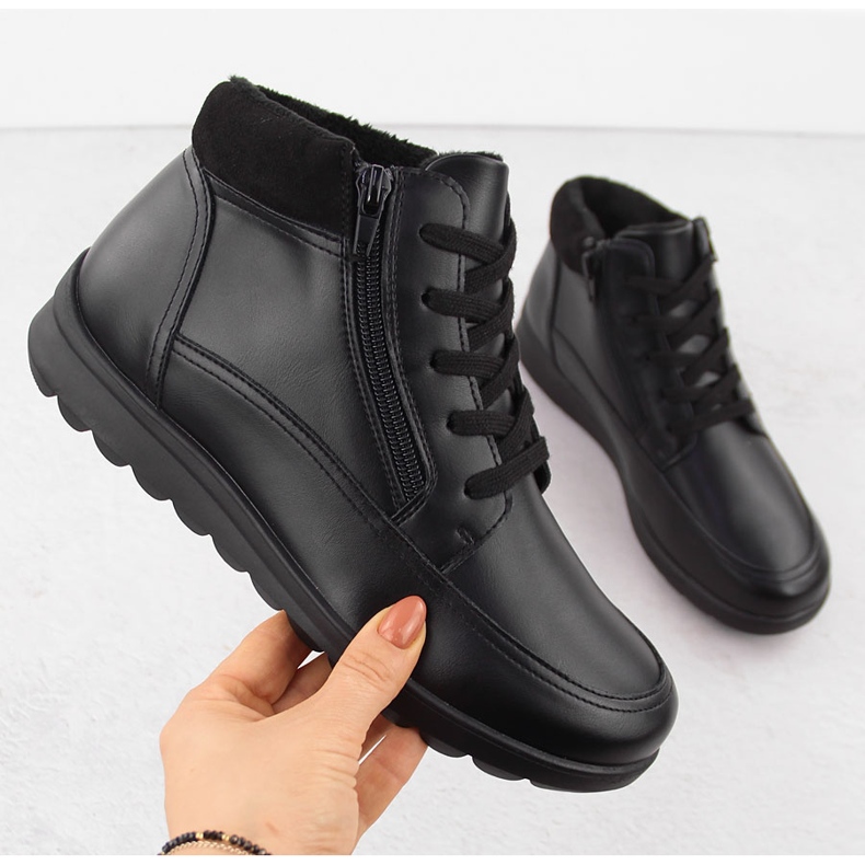 Udobne, izolirane crne kožne čizme Filippo DBT6629 crno