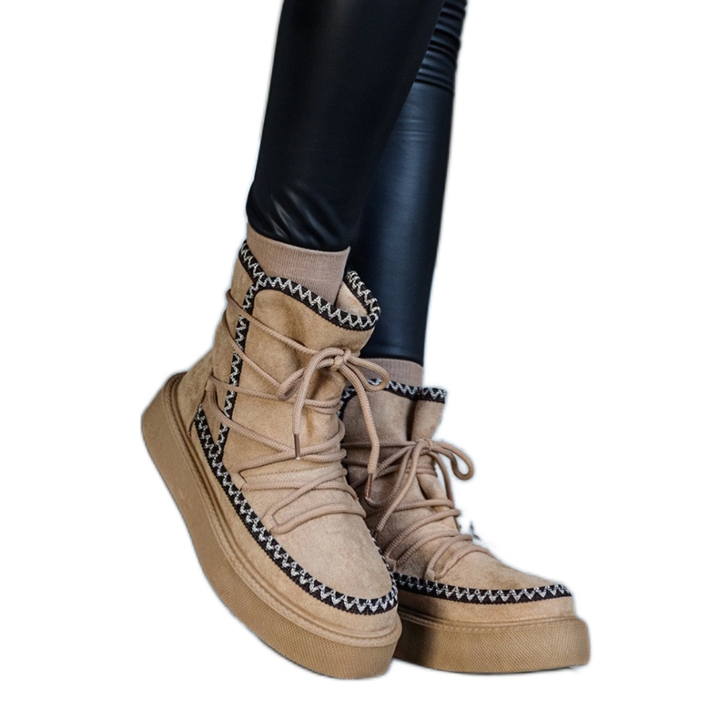 Bež čizme za snijeg s platformom na vezanje ukrašene Mckenzie vezom