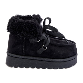 Crne Adelane dječje čizme za snijeg izolirane krznom crna