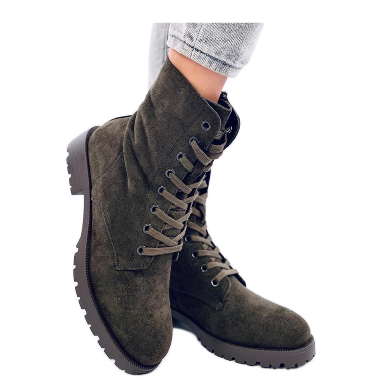 Zeleni radnici na vezivanje zelena