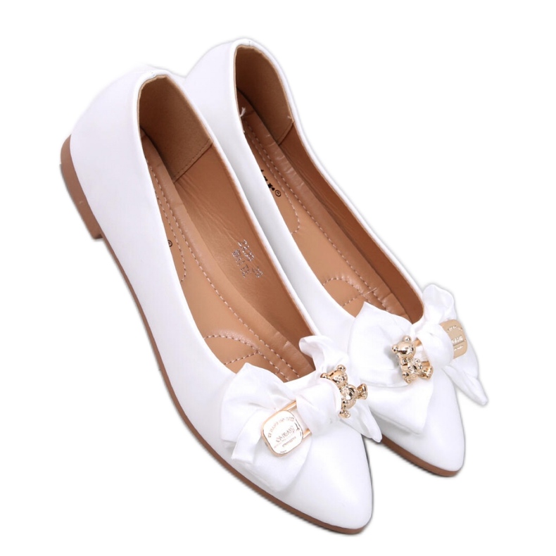 Bijele balerinke s medvjedićima bijela