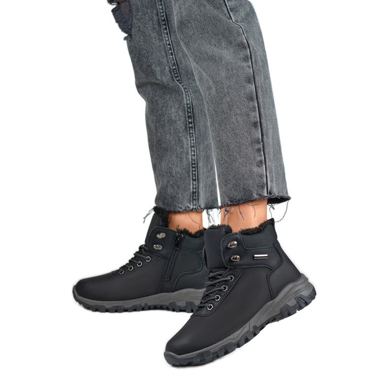 Cipele za planinarenje Model 3906-1B crne crno