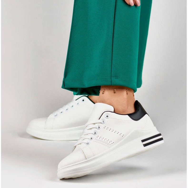 Ženske tenisice s platformom, bijele 85-710W/B bijela