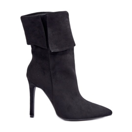 Crne gležnjače na visoku petu s okrenutim gornjištem crna