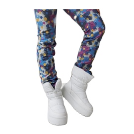 Bijele izolirane čizme za snijeg na platformi Polk - Solea bijela