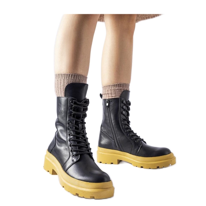 Crne tenisice sa žutim đonom Quennie - Solea crno