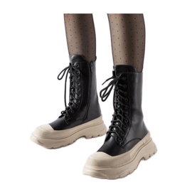 Crne radničke cipele s debelim bež potplatom Crosia - Solea crna