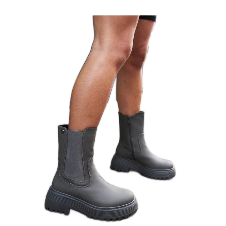 Zelene izolirane čizme s platformom zelena