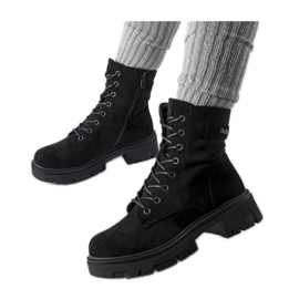 Crne, blago izolirane čizme od eko antilop kože crna