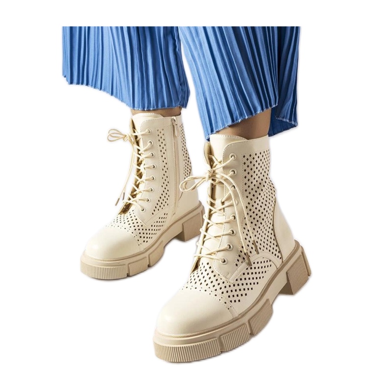 Bež otvorene čizme