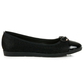Nio Nio Balerinke s lakiranim prstima crna