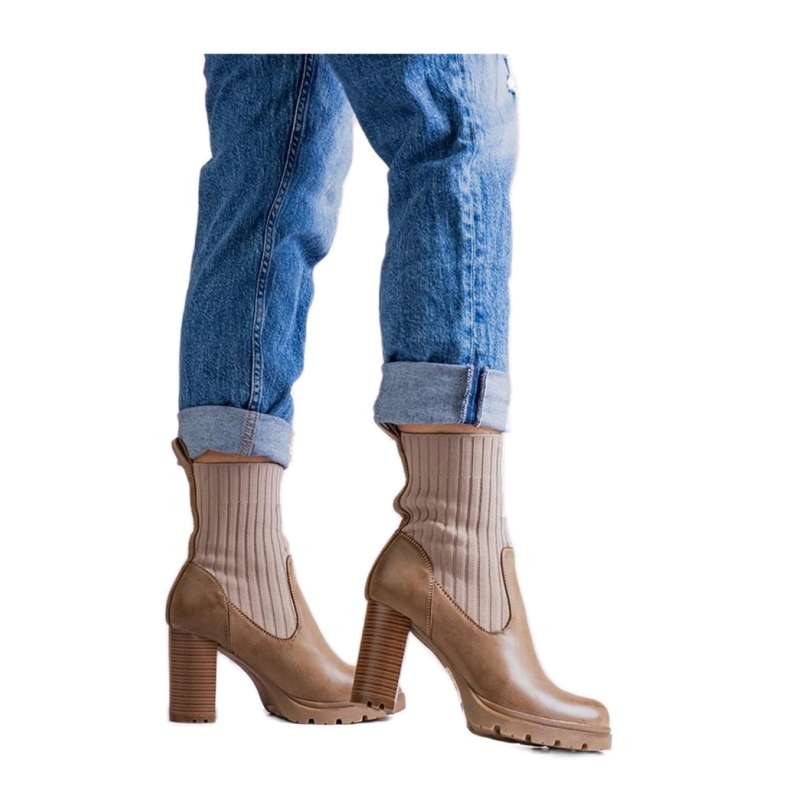 Tamno bež gležnjače od eko kože