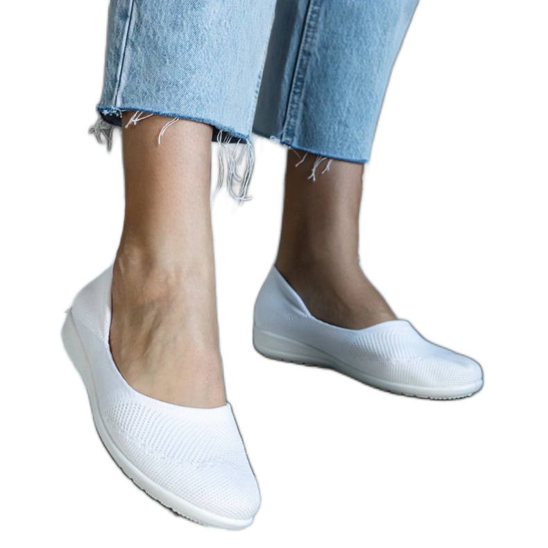 Balerinke od bijele tkanine bijela