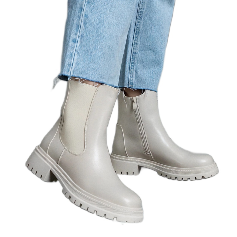 Bež izolirane gležnjače s patentnim zatvaračem, eko koža