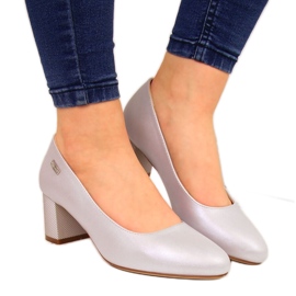 Pumpe na Sergio Leone Beige-Perła Post bež