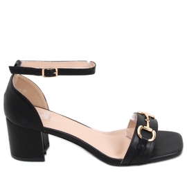 Crne sandale s visokim slovima sa zlatnim ukrasom crna