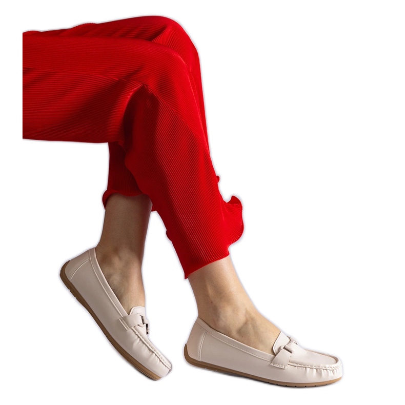 Bež klasični eko kožni natikači s ukrasom