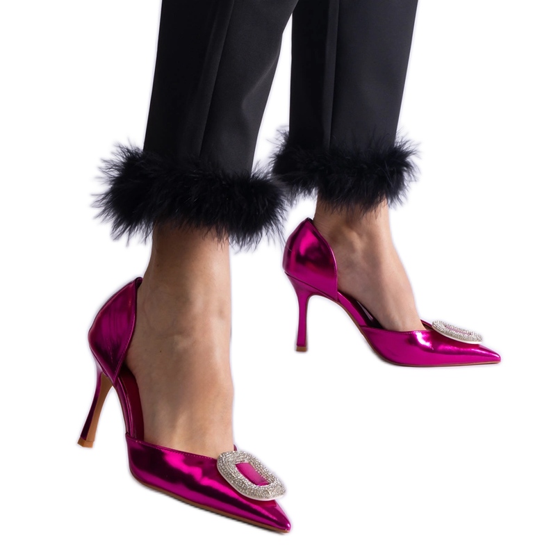 Roze štikle ukrašene cirkonima ružičasta