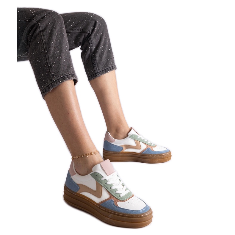 Plave tenisice s gumenim potplatom plava