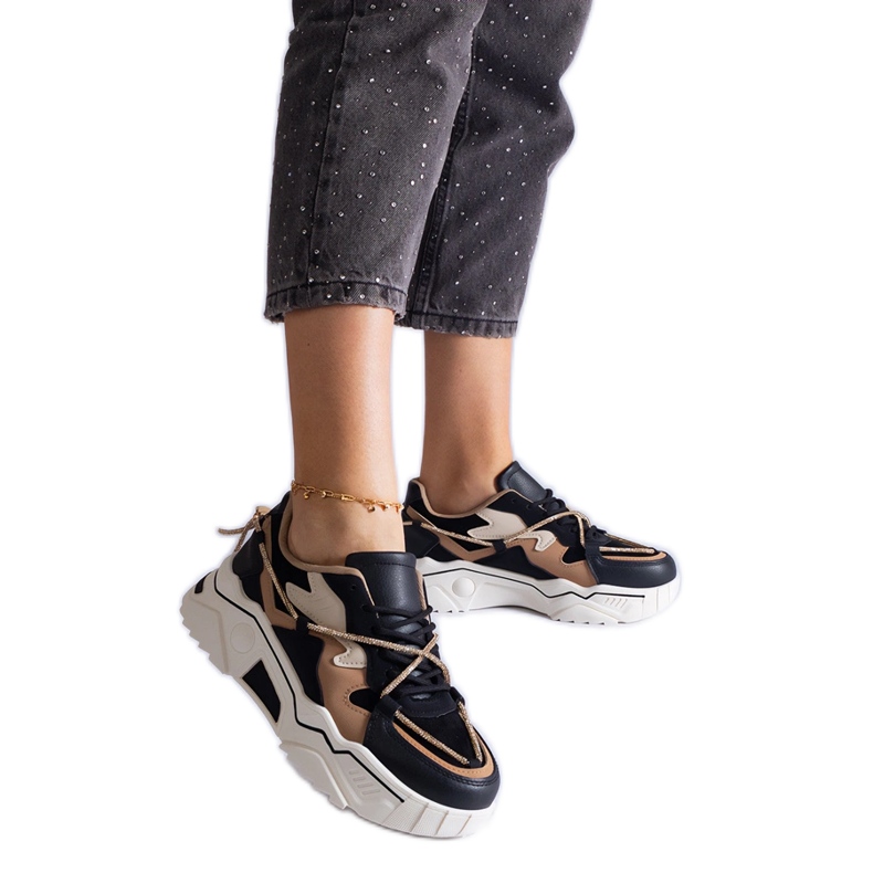 Crne tenisice ukrašene cirkon špagom crno