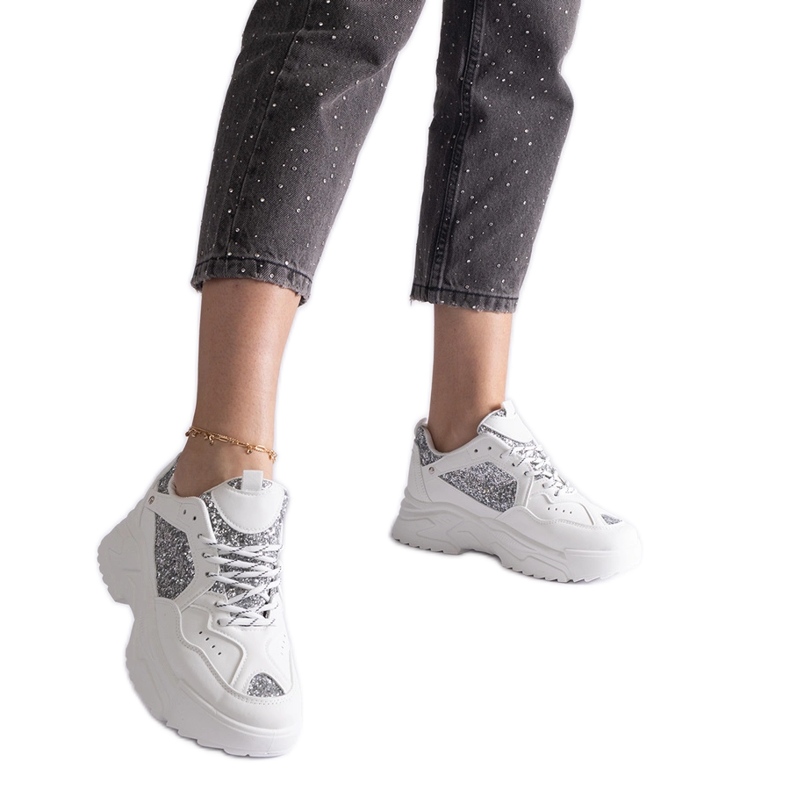 Bijele ženske tenisice sa svjetlucavim umetcima bijela