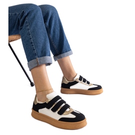 Crne tenisice s kopčanjem na čičak crna