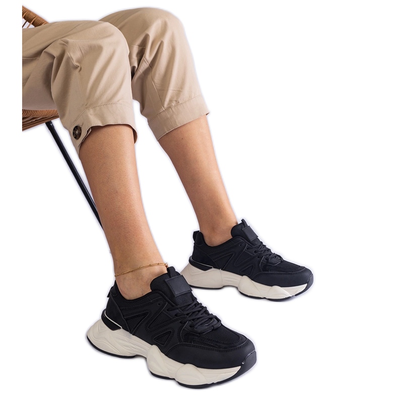 Crne ženske sportske tenisice crno