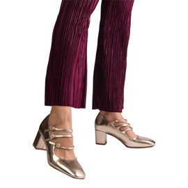 Zlatne pumpe na posta s ukrasnim kopčama zlatni