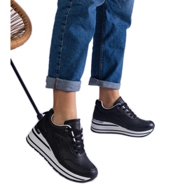 Crne tenisice na platformi ukrašeni sjajem i metalnim umetanjem crna