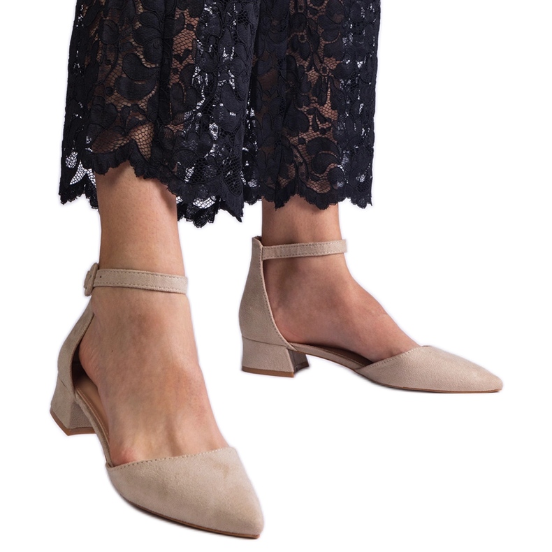 Bež cipele s niskom potpeticom