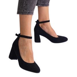 Crne pumpe na stupu eko kože crna