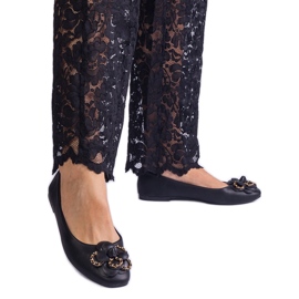 Crne balerine ukrašene cvijetom crna