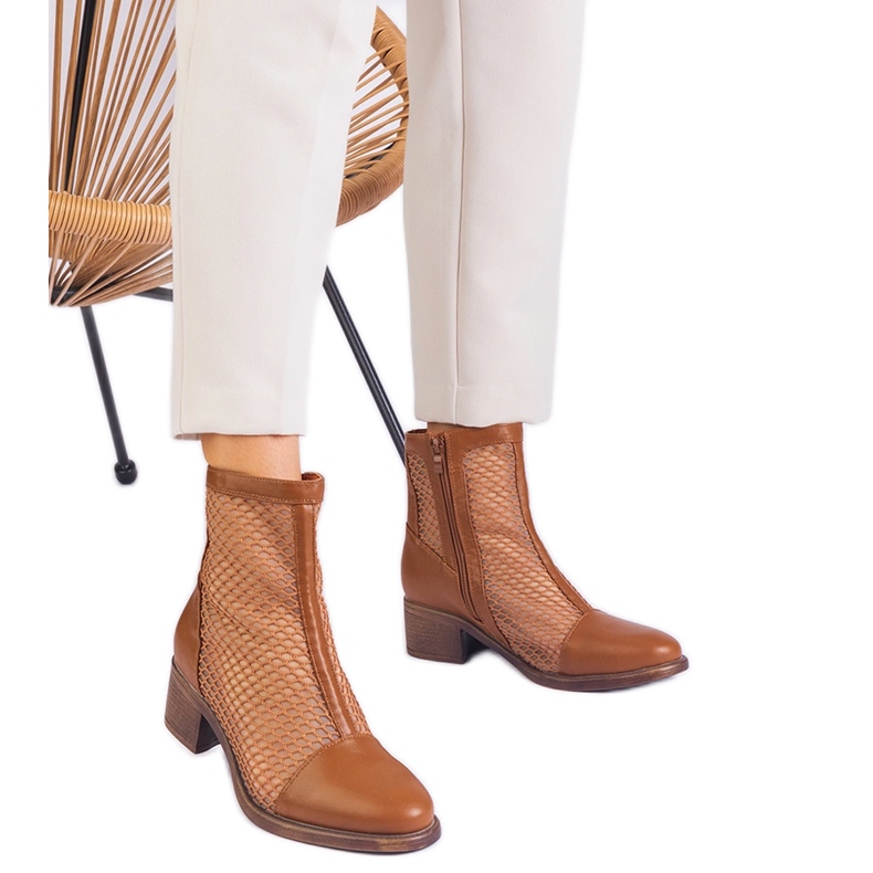 Smeđe mrežice čizme na poštu smeđa