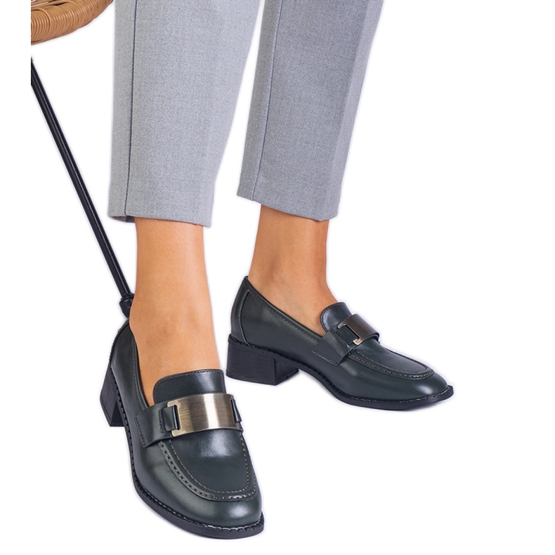 Zelene cipele na niskom postolju s metalnim ukrasom zelena