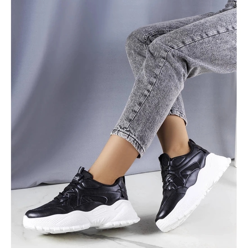 D/GMR Crne tenisice na masivnom potplatu Lorene crno